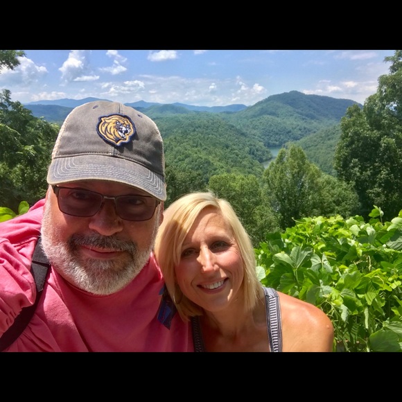 Meet your Posher, Tricia - Picture 1 of 1